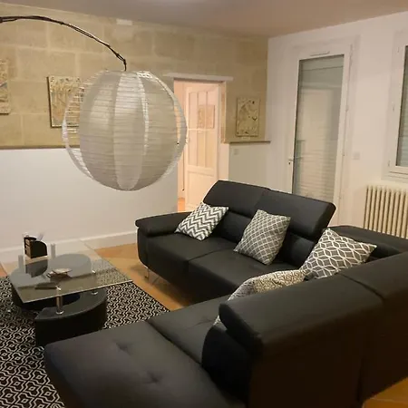 Grande Maison En Pierre A - 3 Chambres, Parking, Proche Saint-emilion *