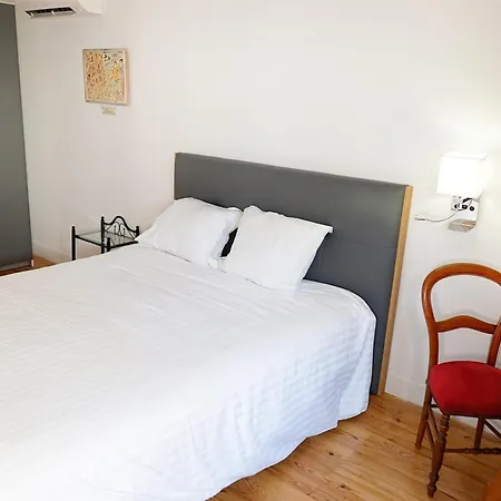 Grande Maison En Pierre A - 3 Chambres, Parking, Proche Saint-emilion *