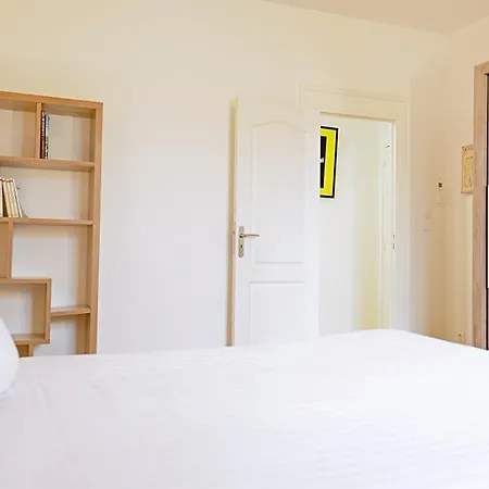 Villa Grande Maison En Pierre A - 3 Chambres, Parking, Proche Saint-emilion Pomerol