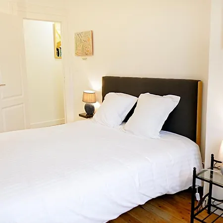 Grande Maison En Pierre A - 3 Chambres, Parking, Proche Saint-emilion